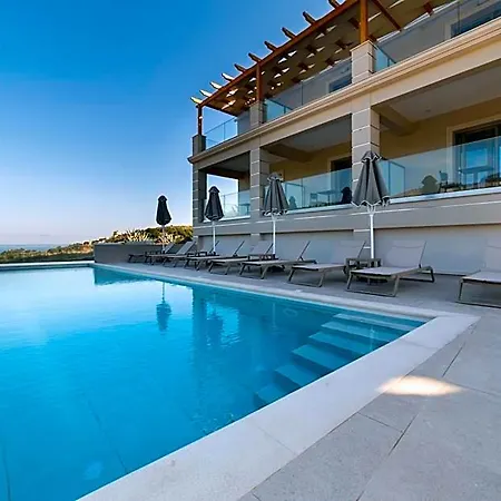 Sky View Kefalonia ليكسوري